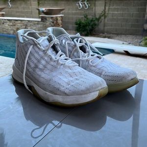 Men’s Jordan white sneakers 23